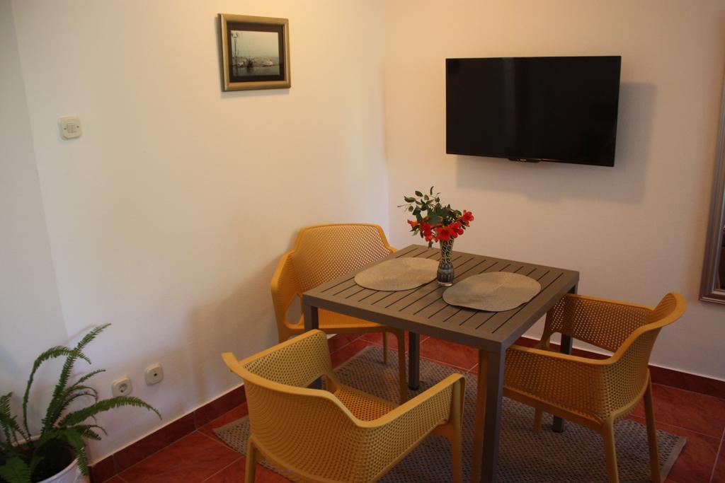 Apartman Ita Apartment Kastela Bagian luar foto